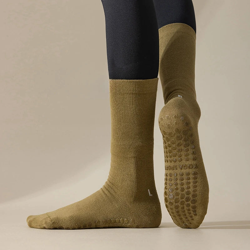 NON-SLIP YOGA SOCKS