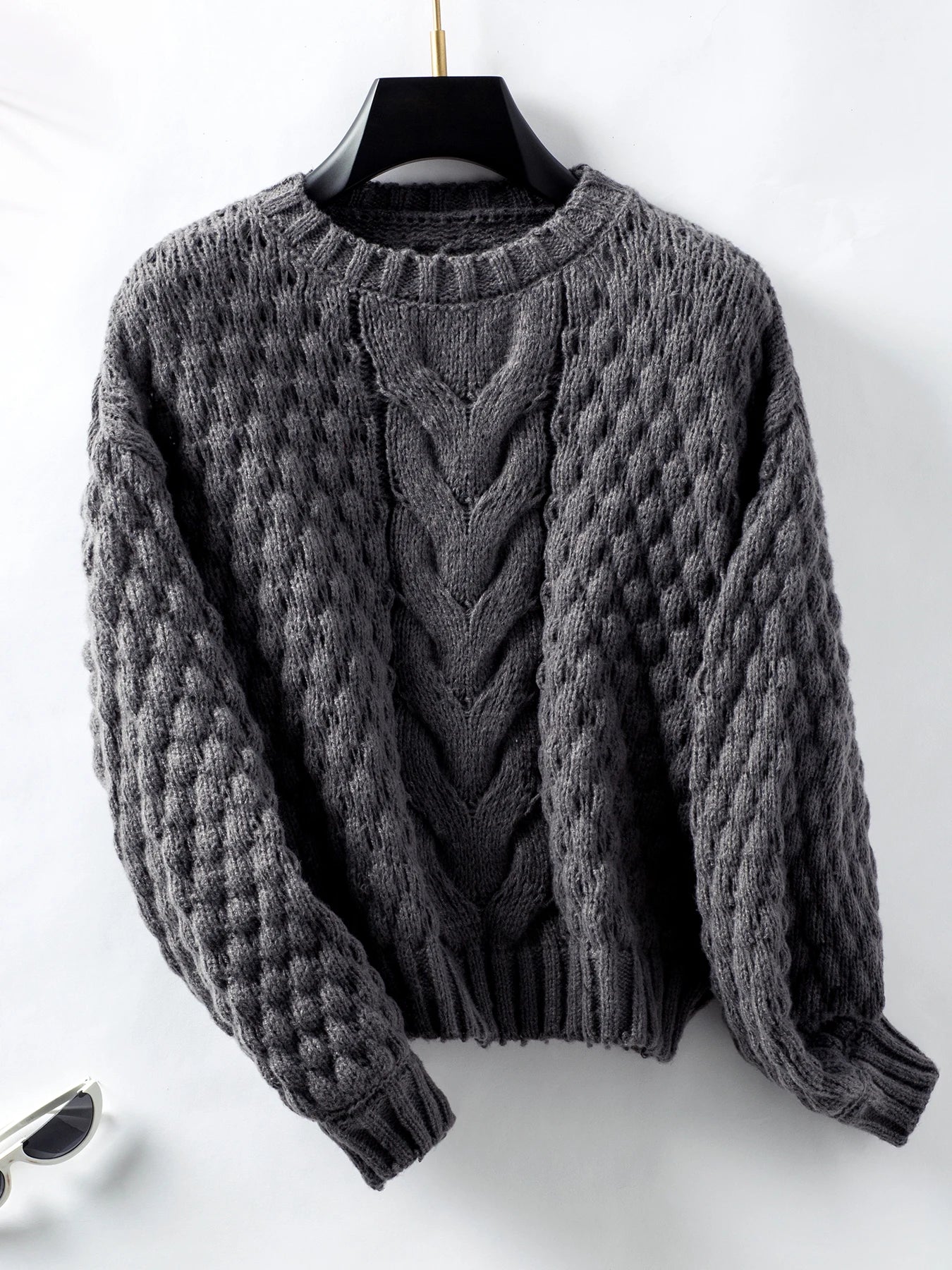 RELAXED KNIT SWEATER